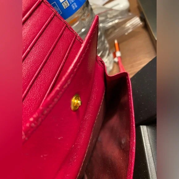 Authentic PRADA Saffiano Leather Bifold Wallet
Comes with COA - Picture 7 of 9